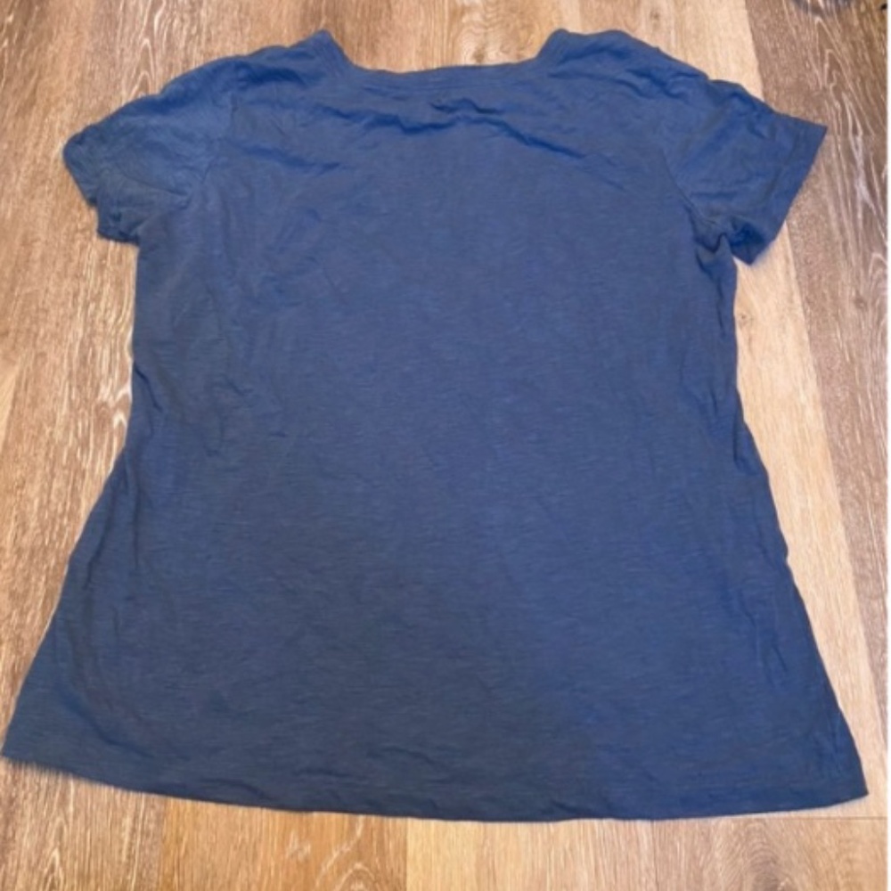Nike dri-fit shirt, size L - Picture 2 of 2